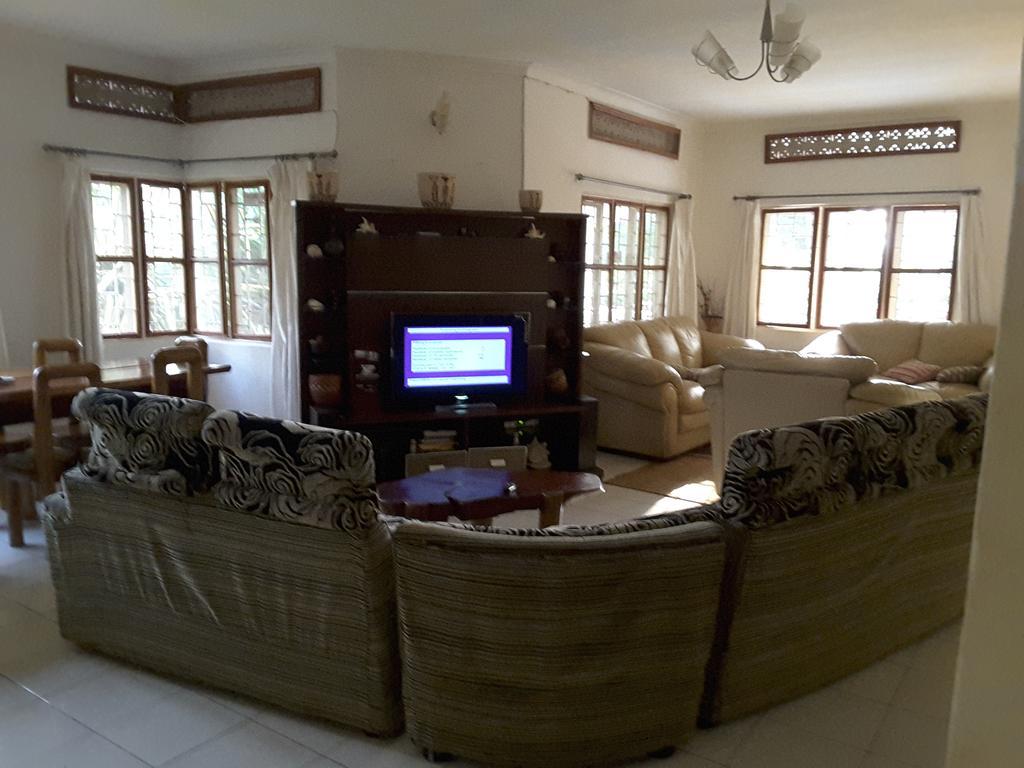 Lira Brownstone Country Home المظهر الخارجي الصورة