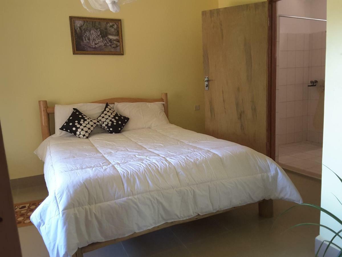 Lira Brownstone Country Home المظهر الخارجي الصورة